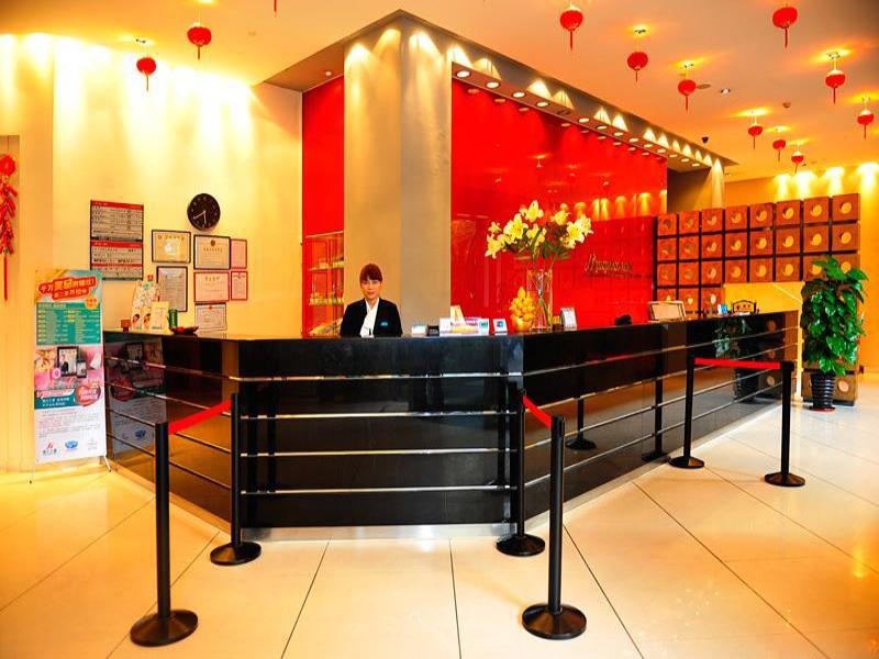锦江之星广州海珠江泰路地铁站酒店 外观 照片